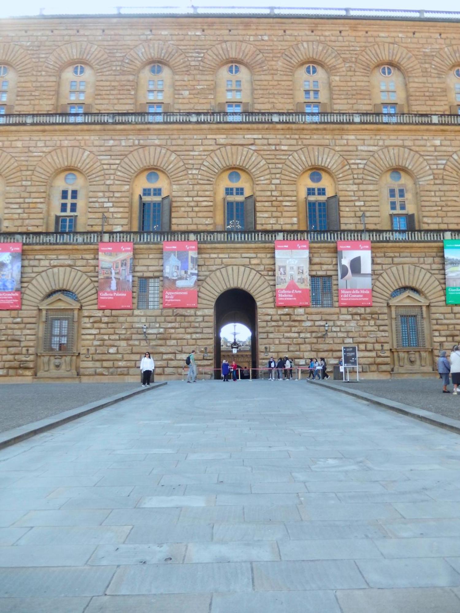 Great Location Just Infront Of Pitti Palace フィレンツェ エクステリア 写真